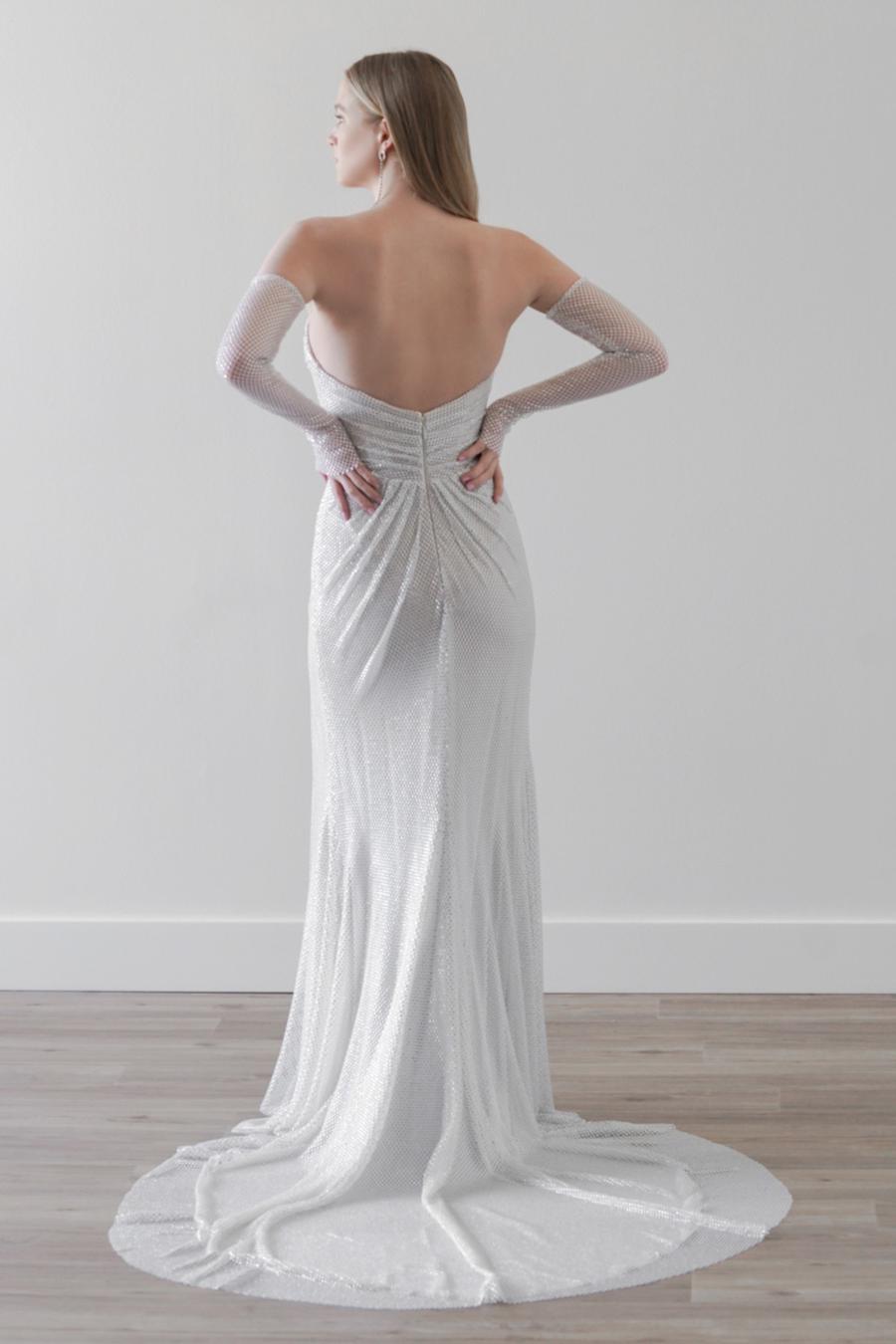ゆ　収穫祭 ハーベスト 風　ウイッグ Lucinda with Sleeves 66426B | Watters Brides | Watters
