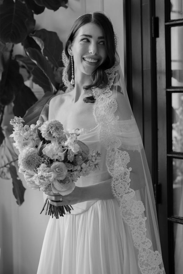 Zoe 54725 | Willowby Brides | Willowby