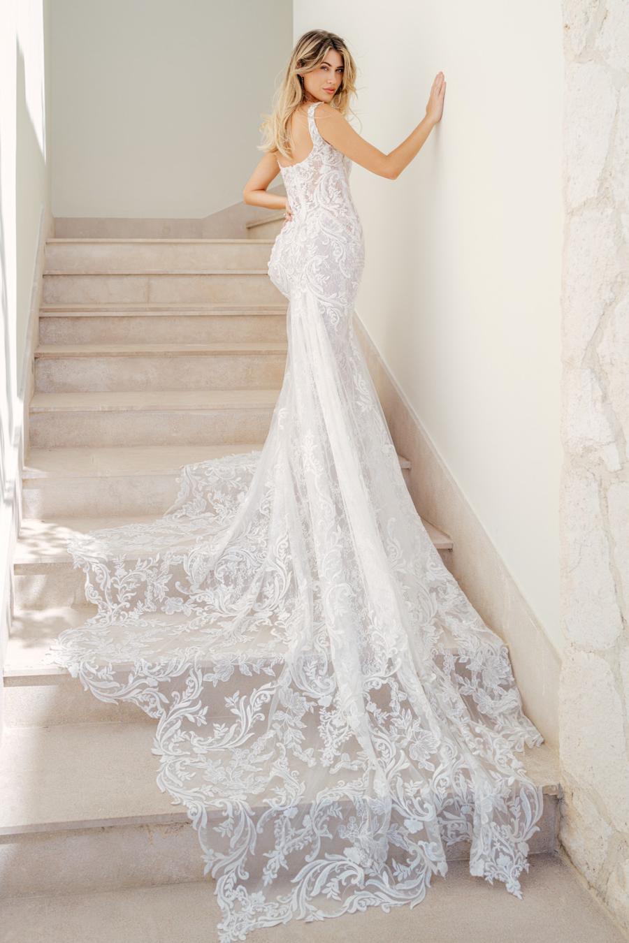Casseen with Sleeves 11134S | Wtoo Brides | Wtoo