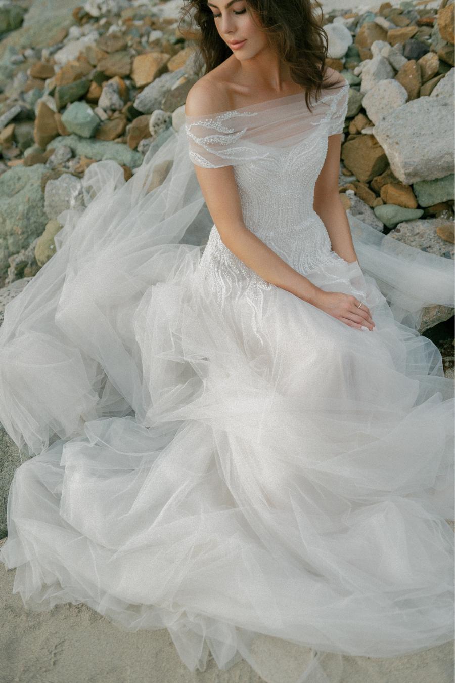 Dazzle with Topper 12825 | Wtoo Brides | Wtoo
