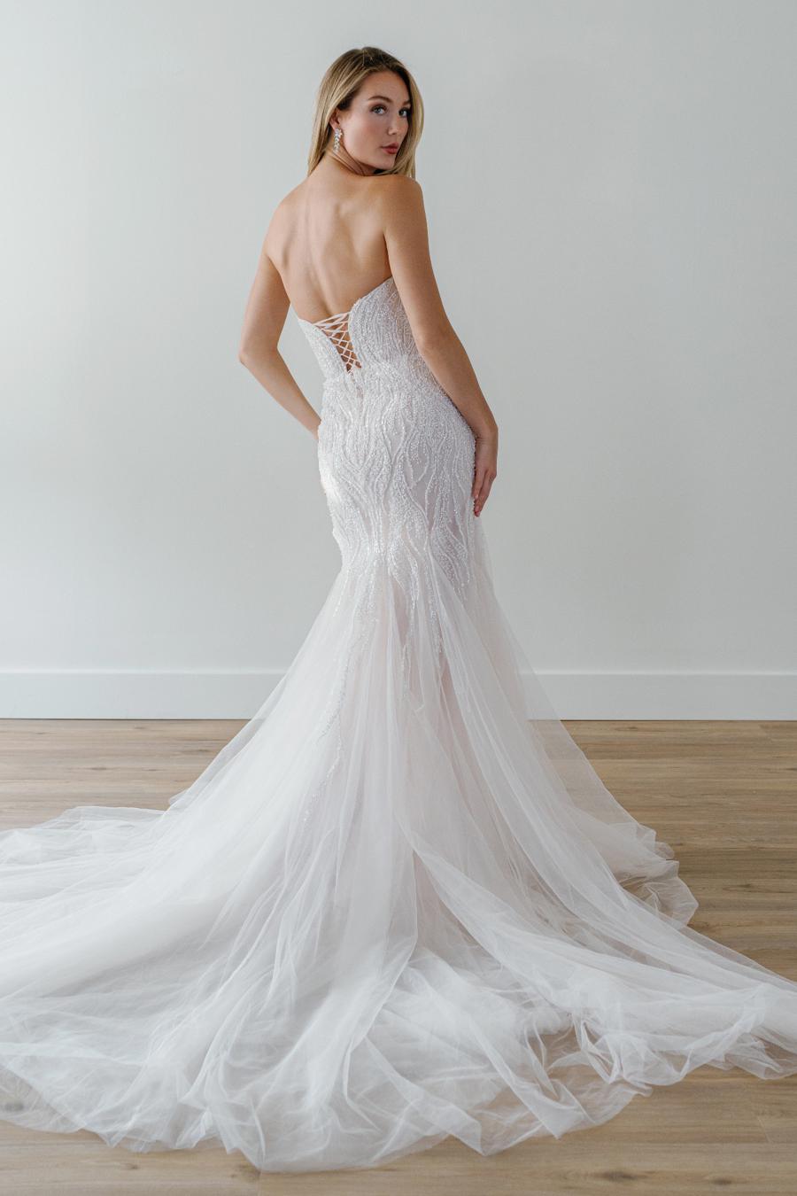 Amaze with Topper 12835 | Wtoo Brides | Wtoo