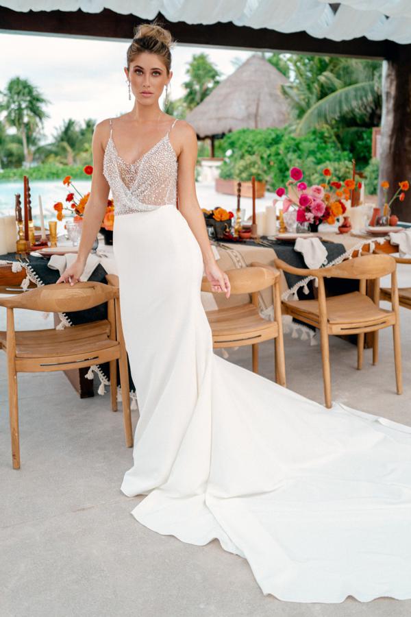 Zoe 54725 | Willowby Brides | Willowby