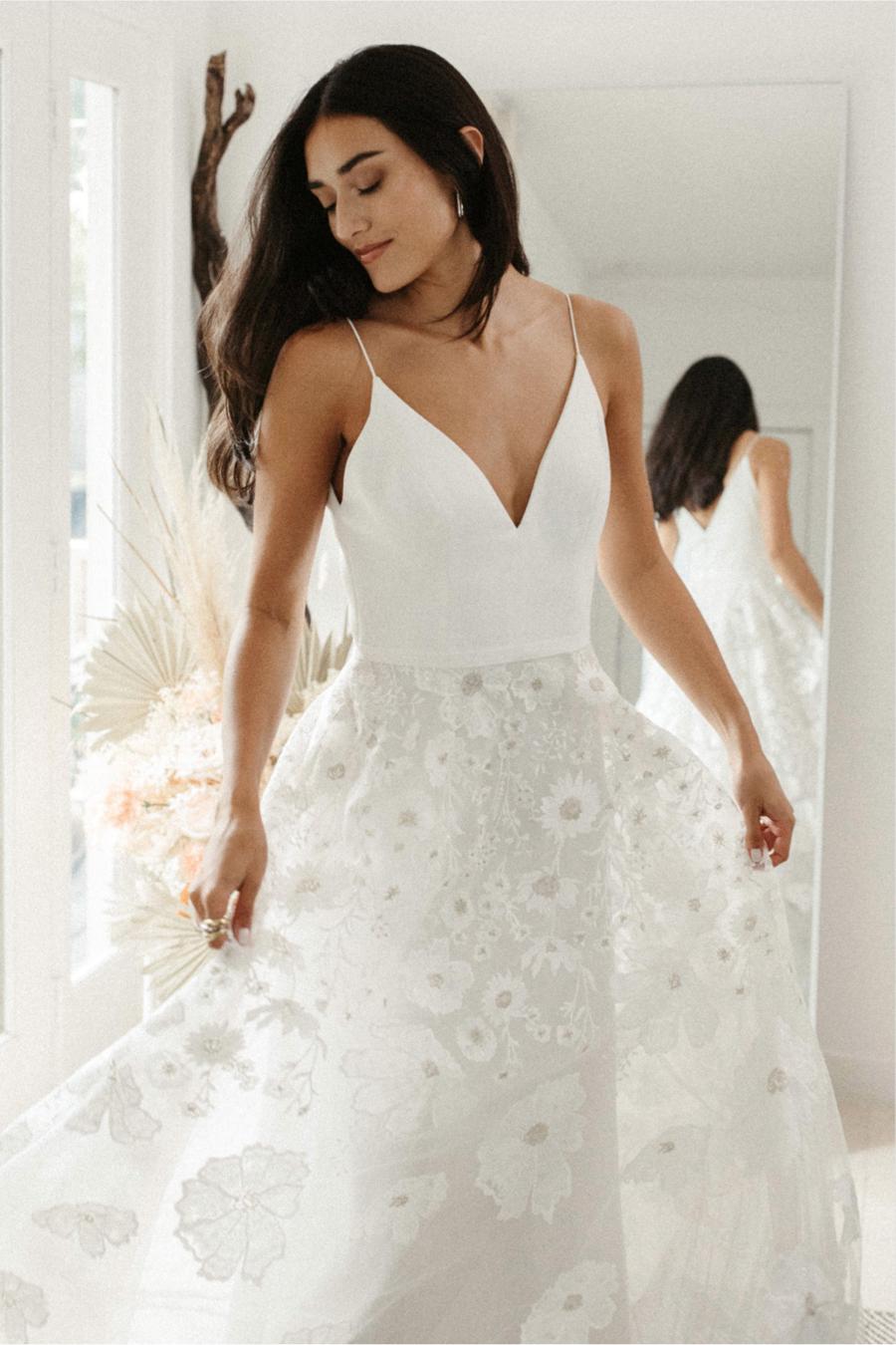 Bibiy WILLOW DRESSホワイト【正規品】 Willowby | The Poinsett Bride - 52354 | The Poinsett Bride