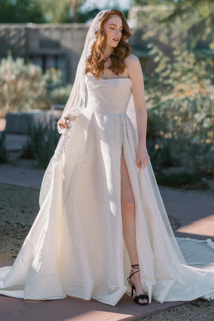 Bibiy WILLOW DRESSホワイト【正規品】 Lalima 52354 | Willowby Brides | Willowby