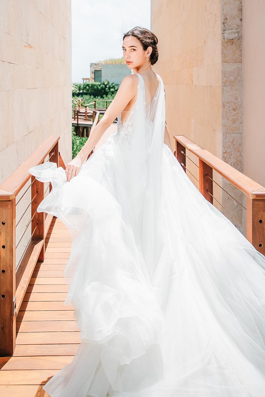 Boat wedding dress «Airy» | WONA