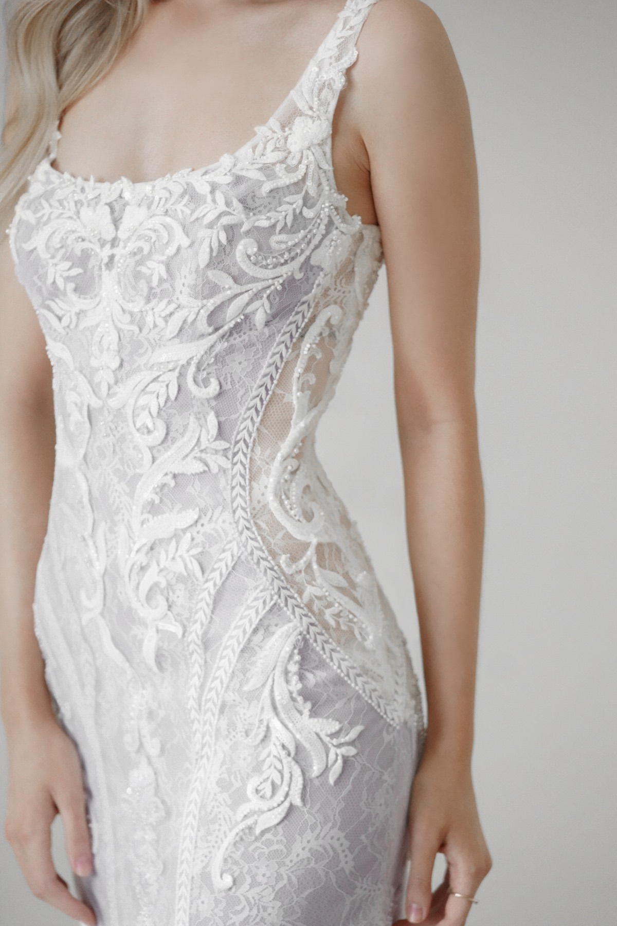 Casseen 11134 | Wtoo Brides | Wtoo