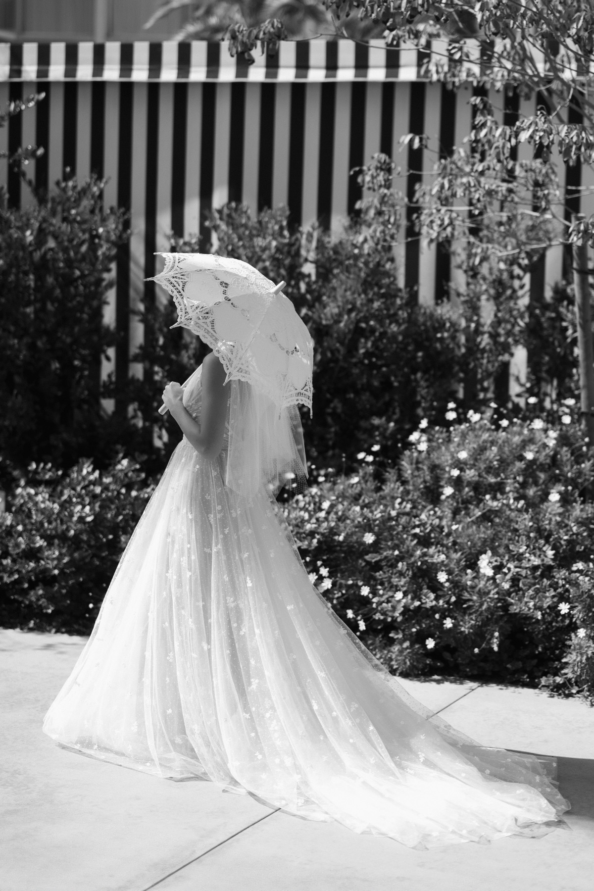 Prim 11612 | Locket Brides | Locket