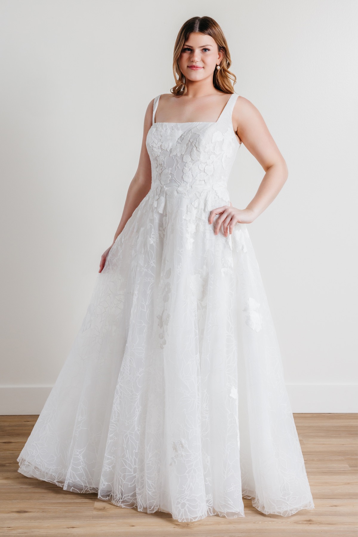 Tasha 13136 | Locket Brides | Locket