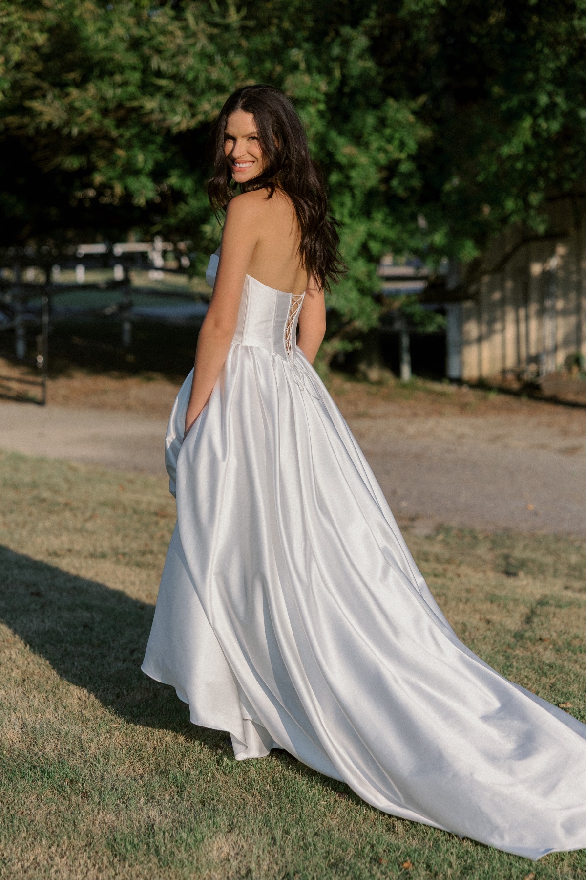 Carina 16222 | Locket Brides | Locket