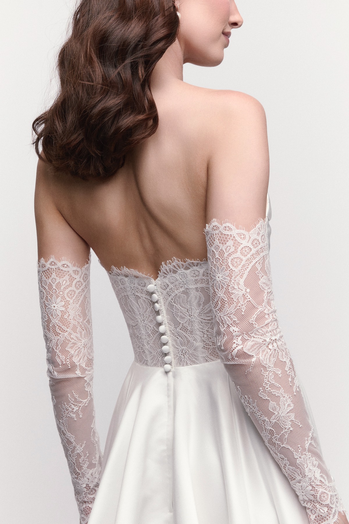 Aster Sleeves 16922 | Bridal Accessories | Locket