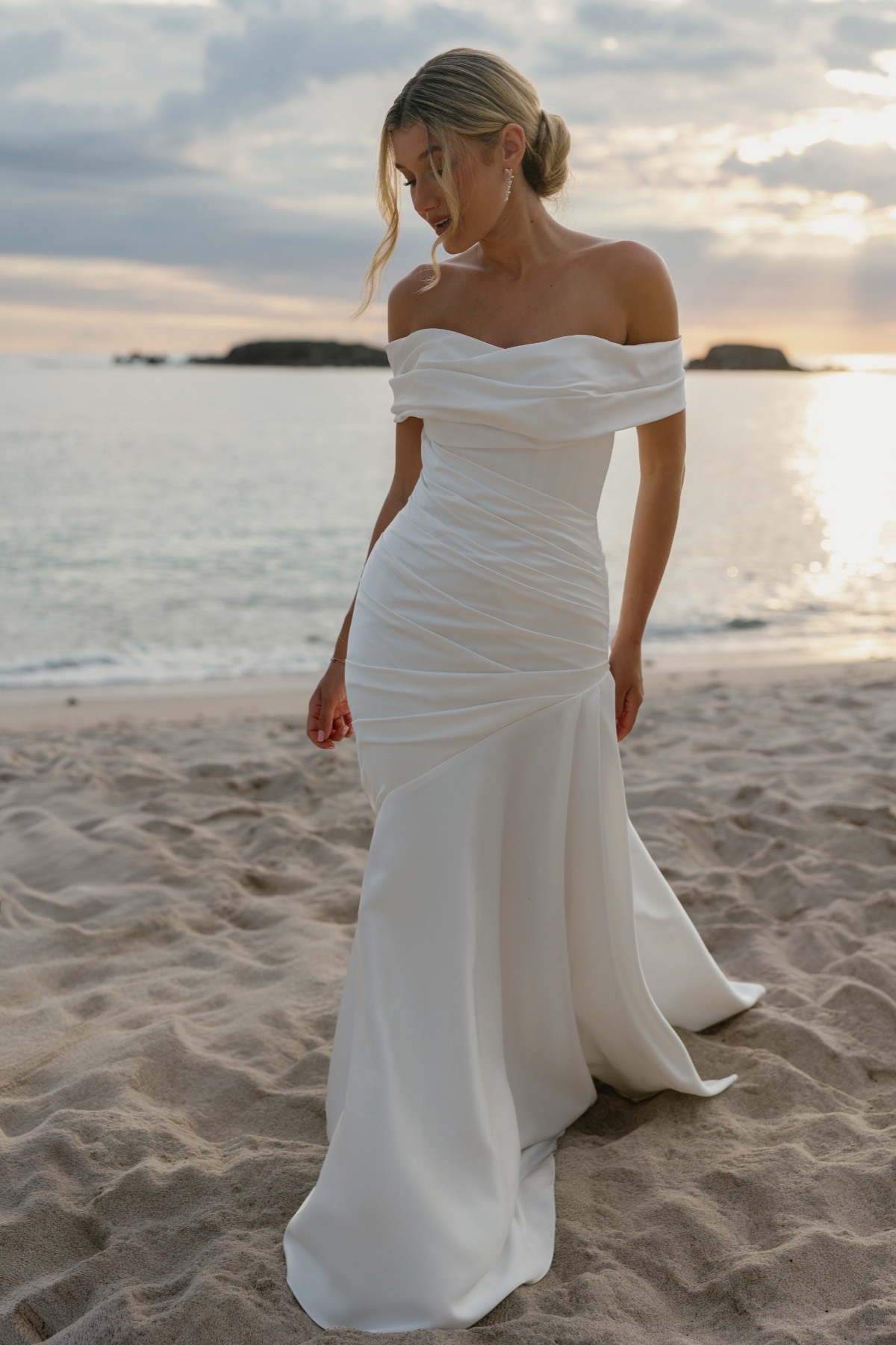 sheath beach wedding dress Dresses | Watters, Locket & Willowby Bridal Gowns Size:104 This Ivory Lace Sheath NWT Rachel Zoe 100% category: Sheer Edit