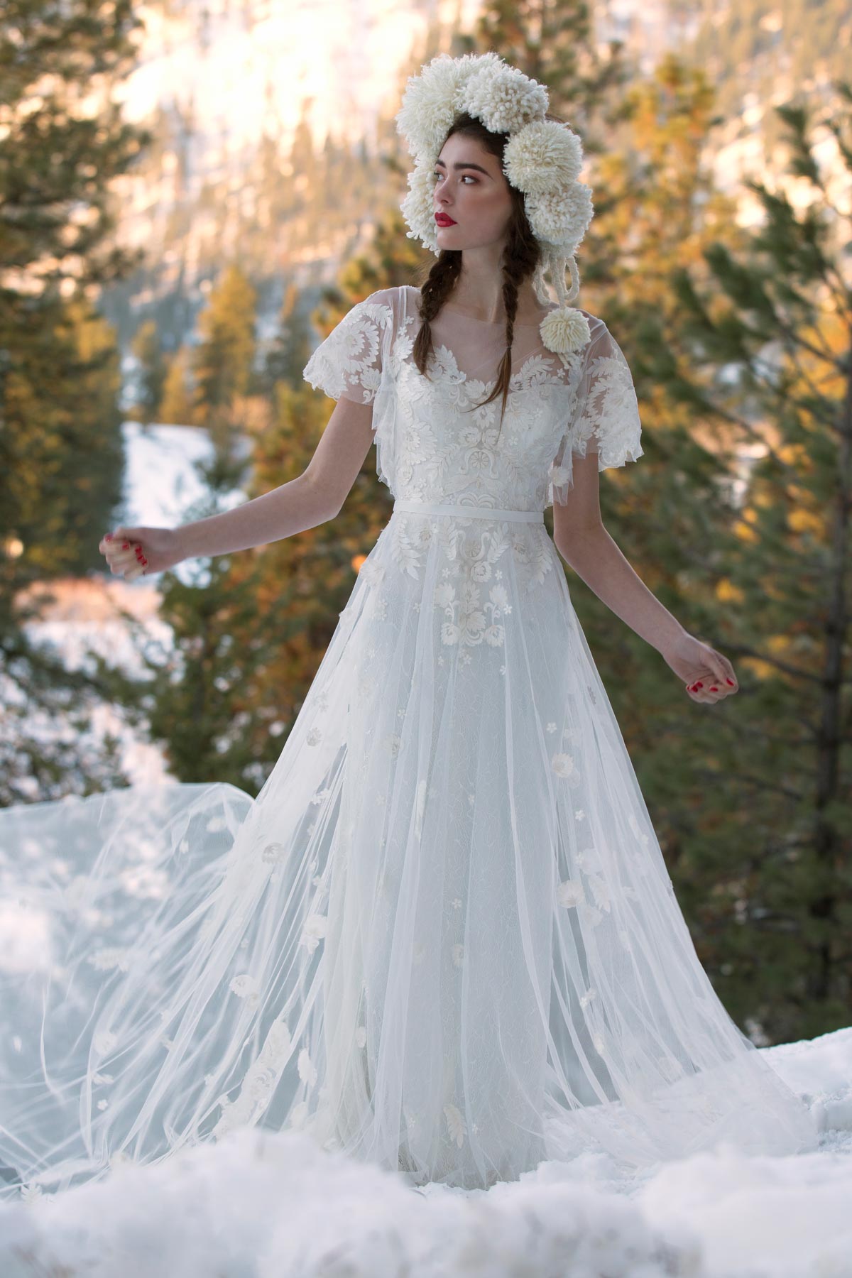 Willowby Heartleaf - Ivory Gown.