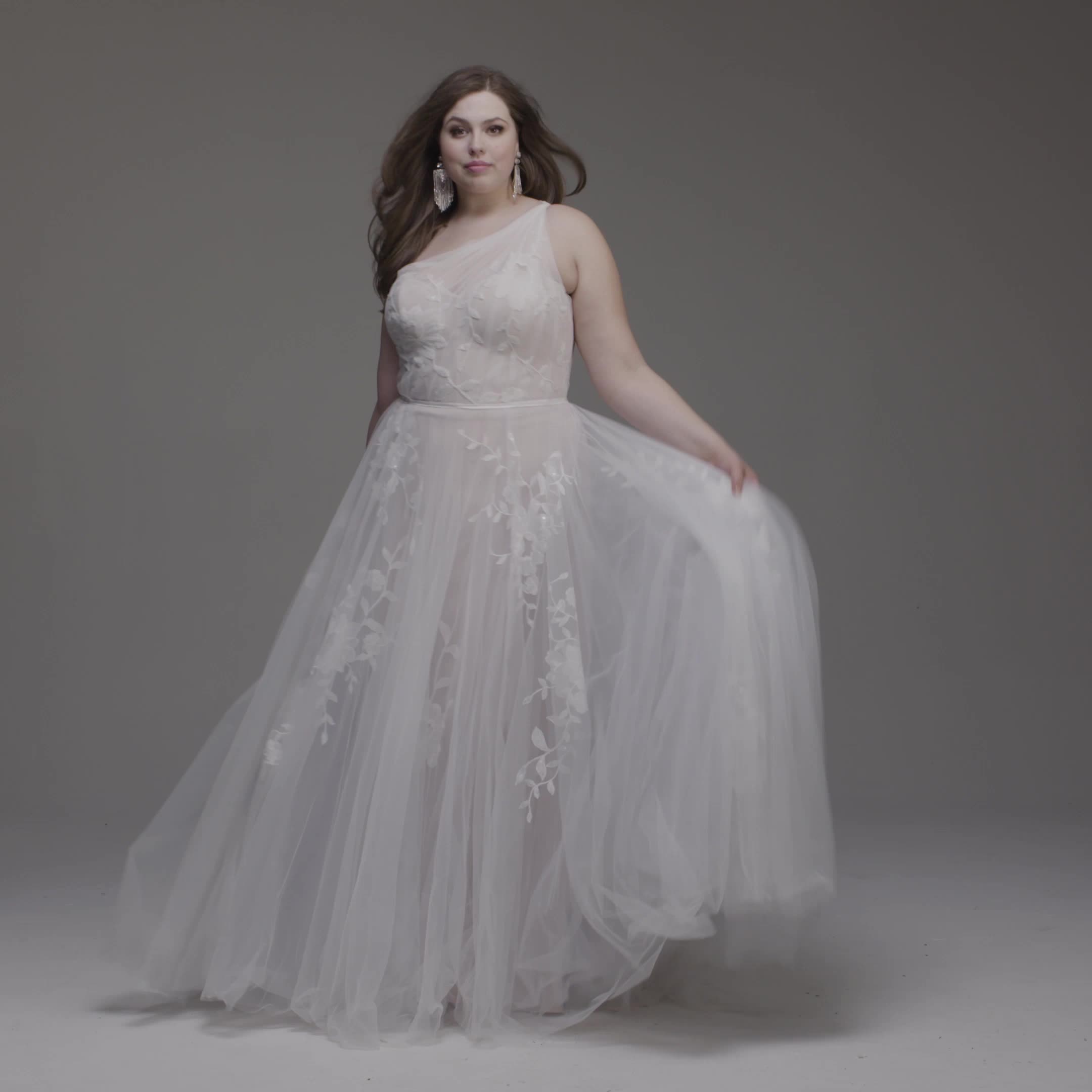 Willowby Emeline Video