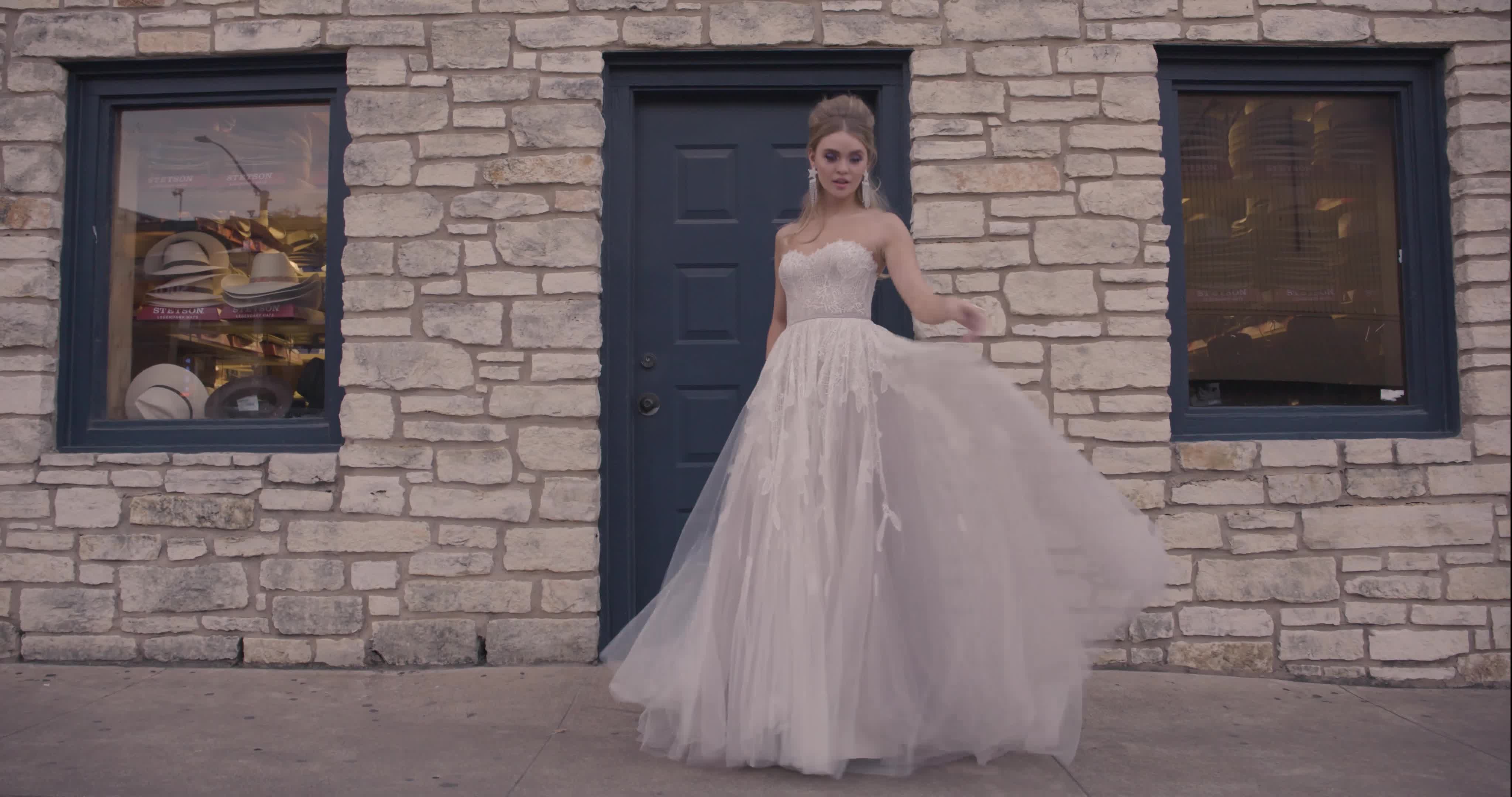Willowby Rayne Video