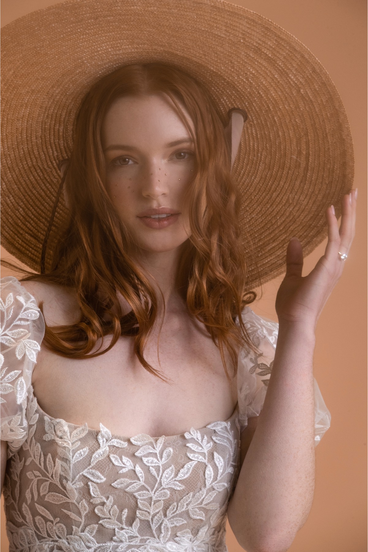Willowby Simone Image 3