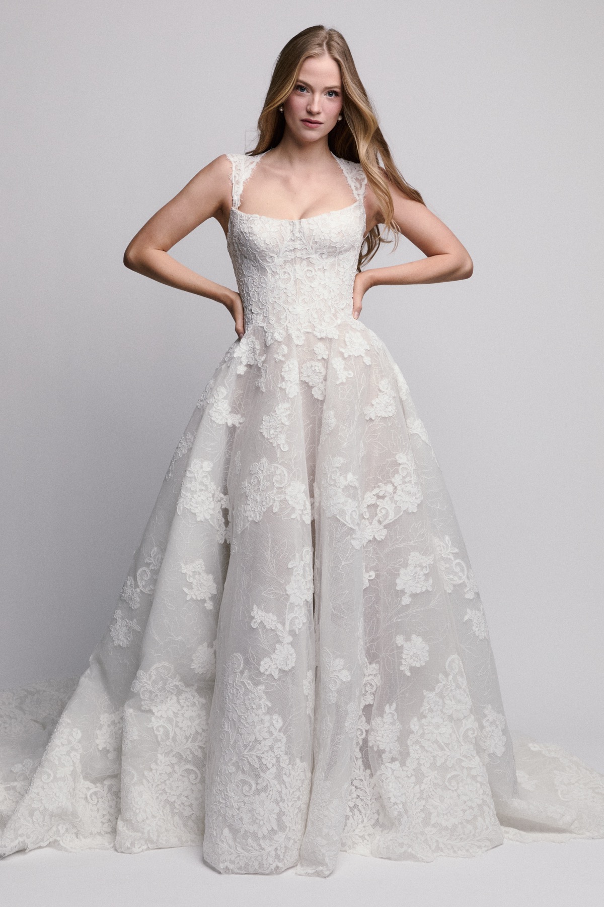 evening long black dress Basic Color:Clay White Frederick Velez | Frankie 20240905 LaDivine Style