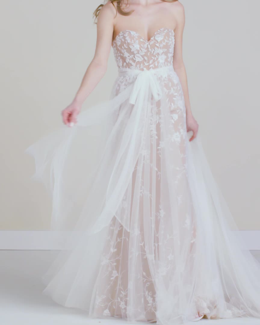 Wtoo Danbury Overskirt Video