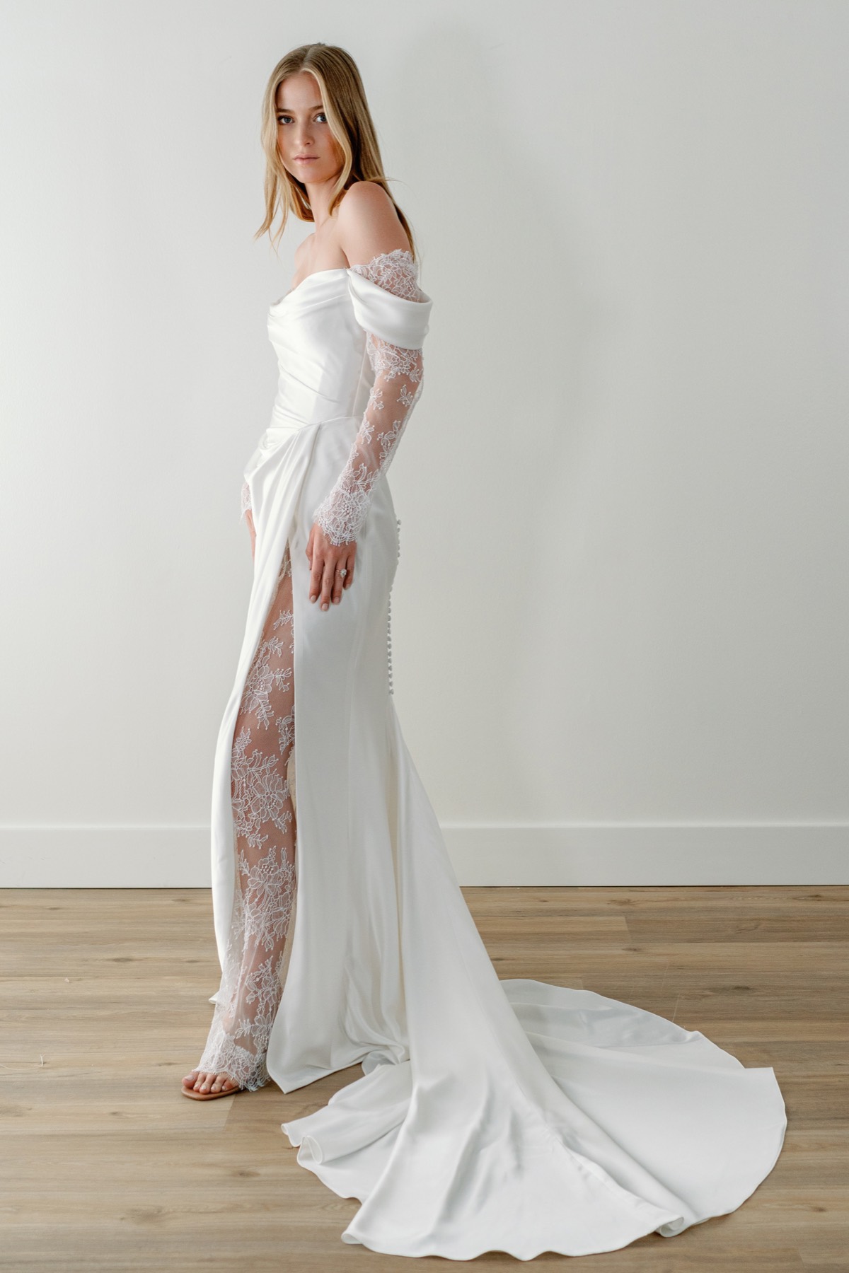 Harlow 67310B | Watters Brides | Watters