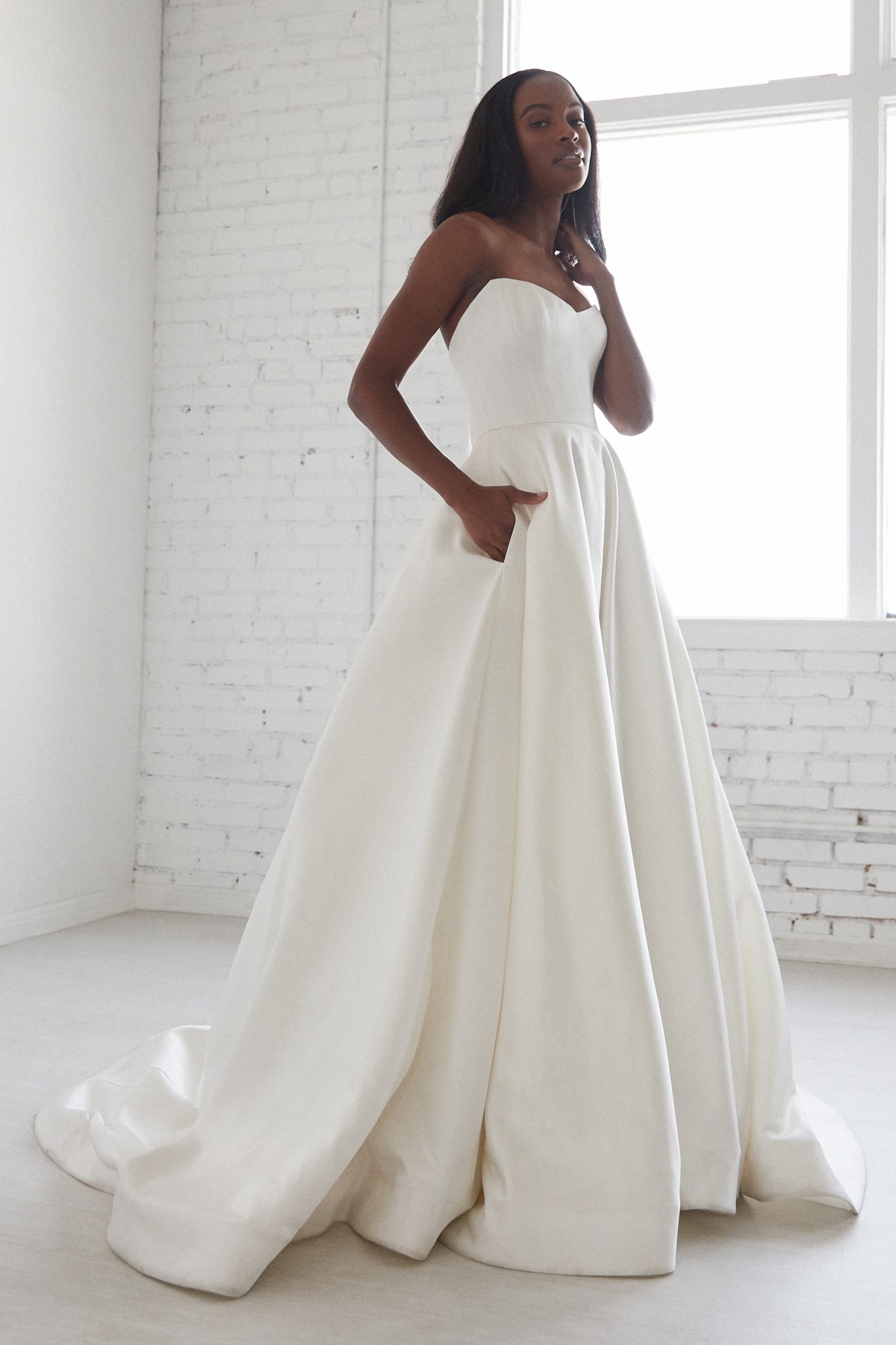 Wedding Dresses For Guests Elegant Strapless Sleeveless Bridal